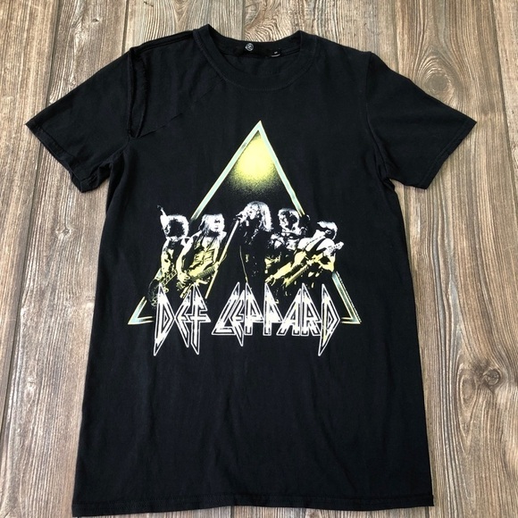 DEF Leppard Black Short Sleeve Tee Shirt Classic Rock - Picture 1 of 10